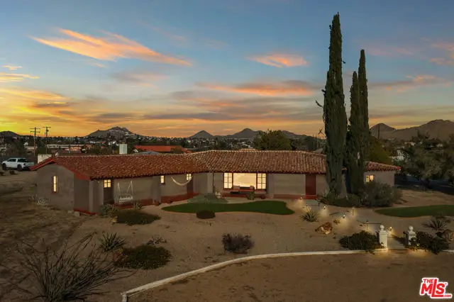 15617 Mondamon Road, Apple Valley, CA 92307 - #2