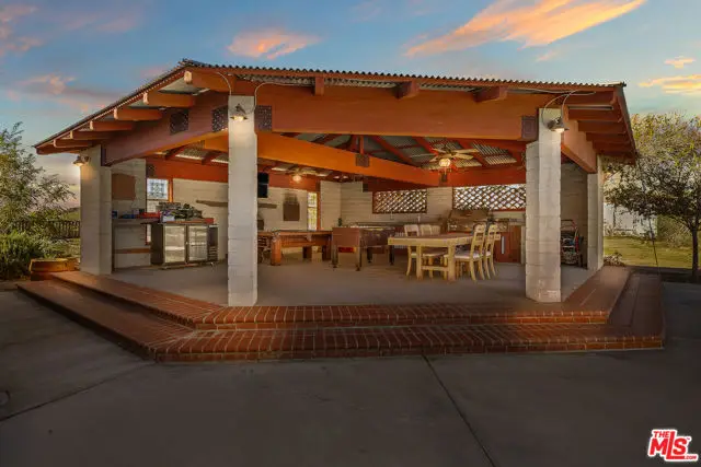 15617 Mondamon Road, Apple Valley, CA 92307 - #3