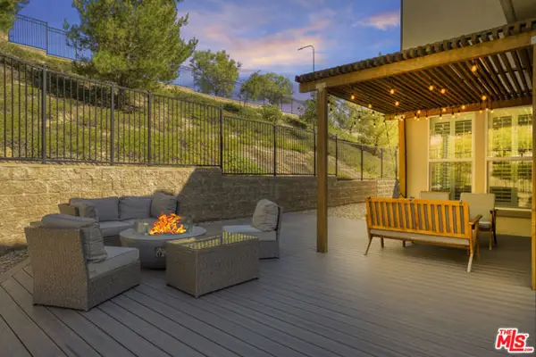 20629 W Chestnut Circle, Porter Ranch (los Angeles), CA 91326