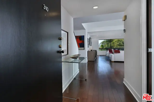 851 N Kings Road #310, West Hollywood, CA 90069 - Image #2