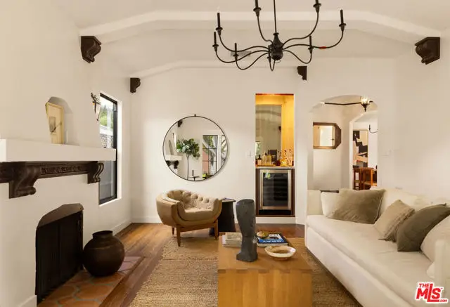 3401 W 41st Street, Los Angeles, CA 90008 - Image #1