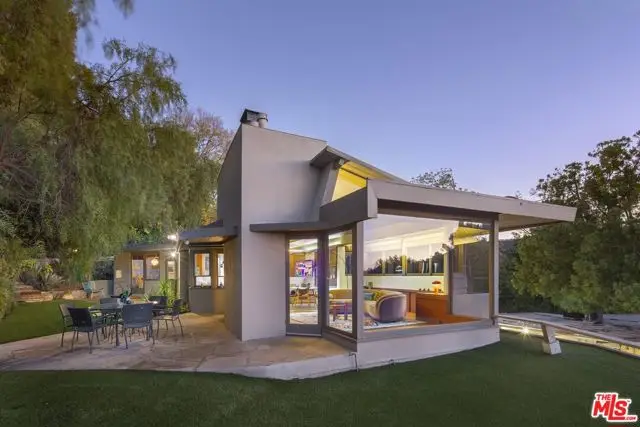 3624 Buena Park Drive, Studio City, CA 91604 - Image #1