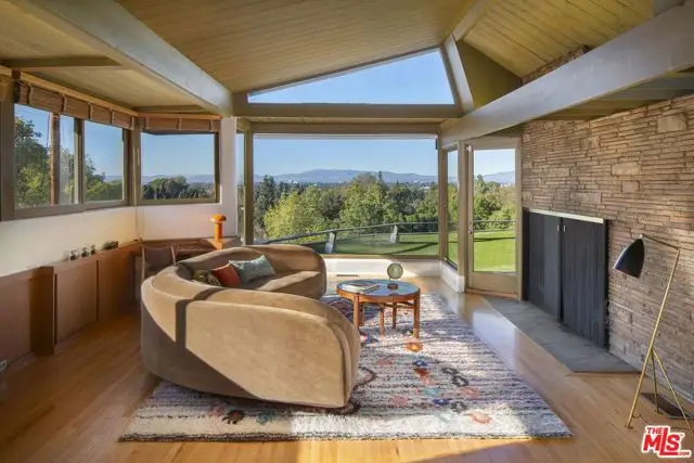 3624 Buena Park Drive, Studio City, CA 91604 - Image #2