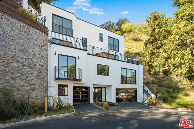 8633 Hollywood Boulevard, Los Angeles, CA 90069 - Image #2