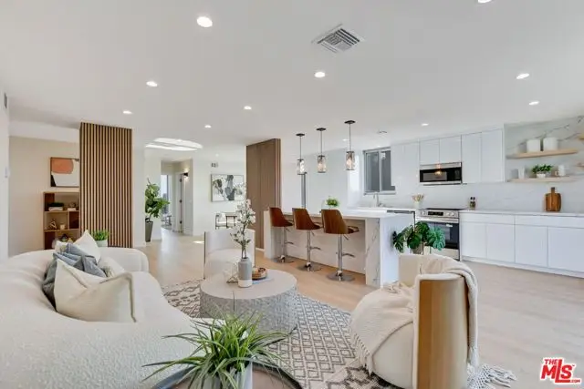 100 S Doheny Drive #705, Los Angeles, CA 90048 - Image #2