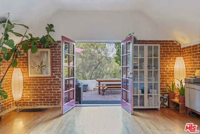 2030 Oakstone Way, Los Angeles, CA 90046 - Image #3