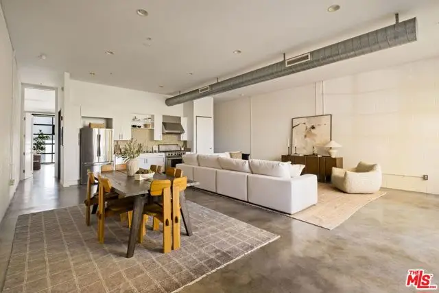 1534 17th Street #102, Santa Monica, CA 90404 - #2