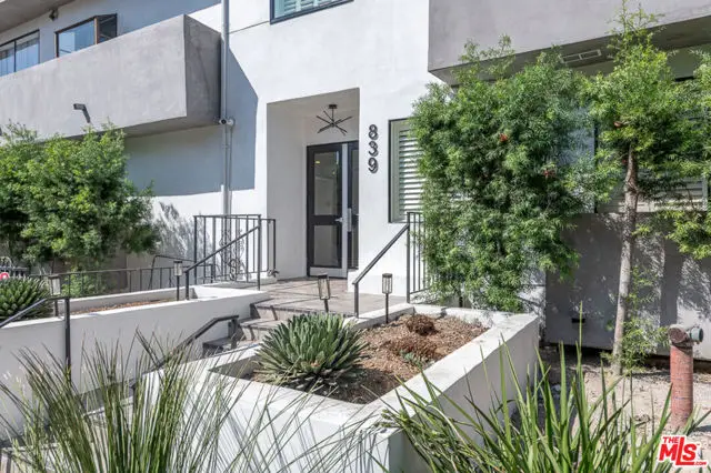 839 Larrabee Street #6, West Hollywood, CA 90069 - Image #3