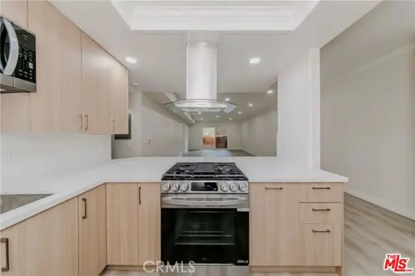 1138 S Serrano Avenue #102, Los Angeles, CA 90006