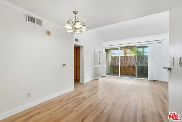 5325 Newcastle Avenue #342, Encino, CA 91316 - Image #3