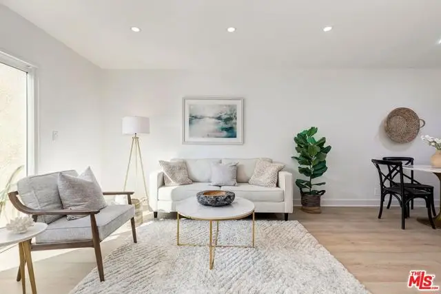 717 Copeland Court #4, Santa Monica, CA 90405 - Image #2