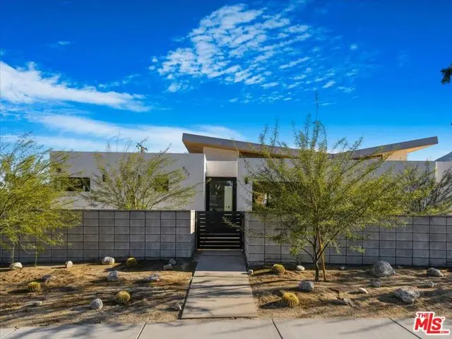 527 W Santa Catalina Road, Palm Springs, CA 92262 - #1