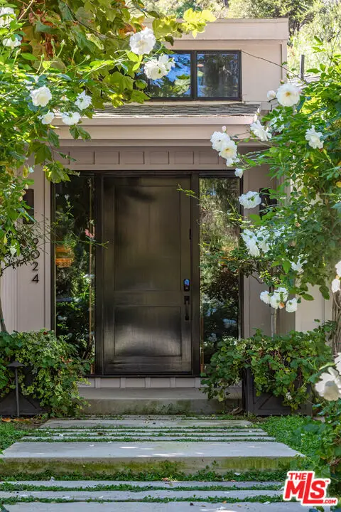 9024 Wonderland Park Avenue, Los Angeles, CA 90046 - Image #3