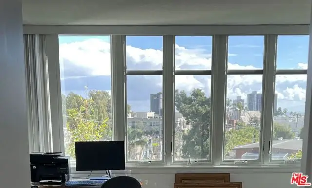 289 S Barrington Avenue #A307, Los Angeles, CA 90049 - Image #2