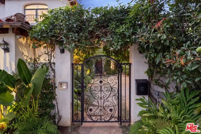 7427 Henefer Avenue, Los Angeles, CA 90045 - #2