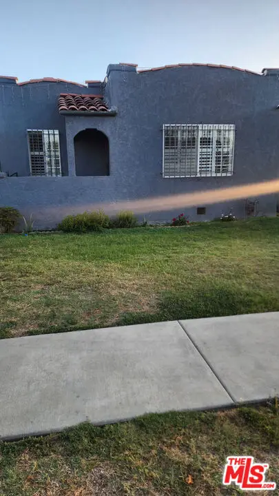 742 E 84th Place, Los Angeles, CA 90001 - #2