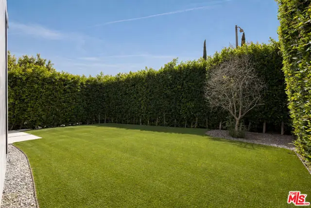 952 N Laurel Avenue, Los Angeles, CA 90046 - #3