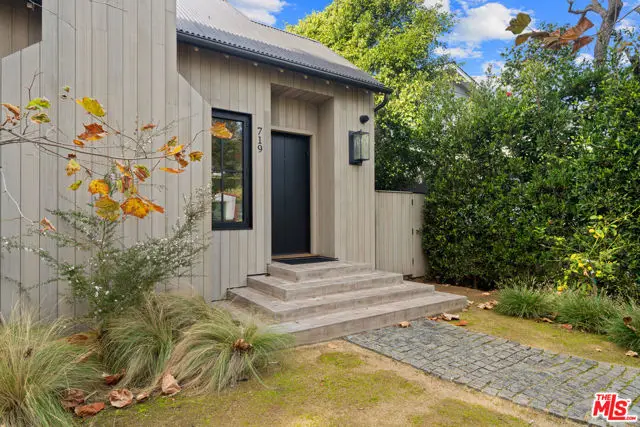 719 San Lorenzo Street, Santa Monica, CA 90402 - #3