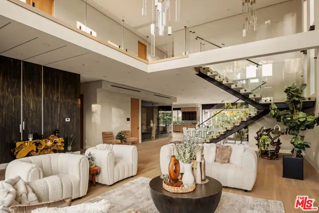 4528 Matilija Avenue, Sherman Oaks, CA 91423 - Image #3