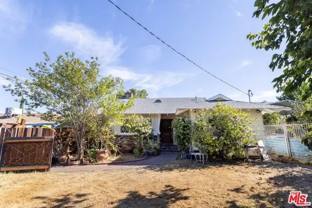 23036 Victory Boulevard, Woodland Hills, CA 91367 - Image #3