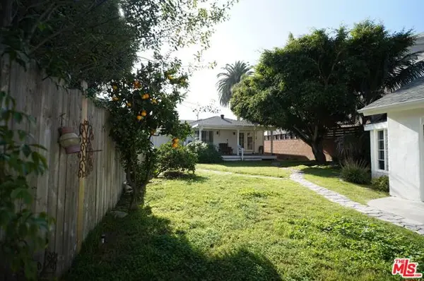 1041 Avenue D, Redondo Beach, CA 90277