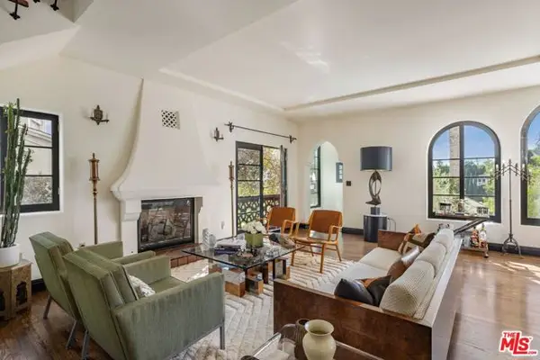3313 Descanso Drive, Los Angeles, CA 90026