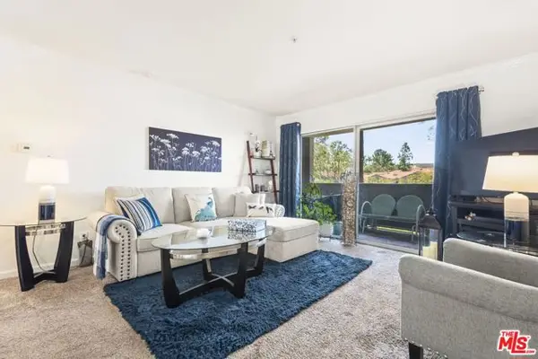 1035 La Terraza Circle #103, Corona, CA 92879