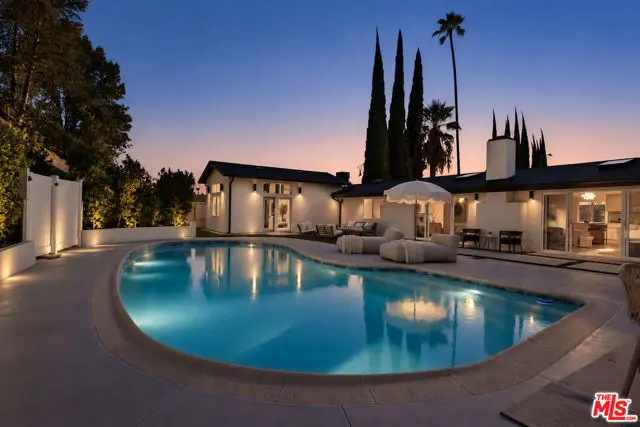 20877 Kelvin Place, Woodland Hills, CA 91367 - #2