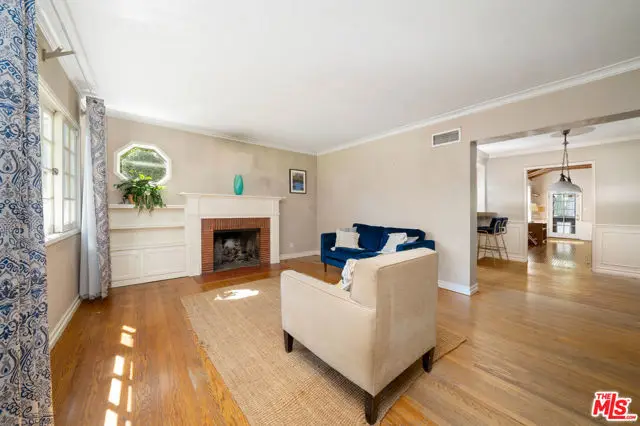 4449 Van Noord Avenue, Studio City, CA 91604 - #2