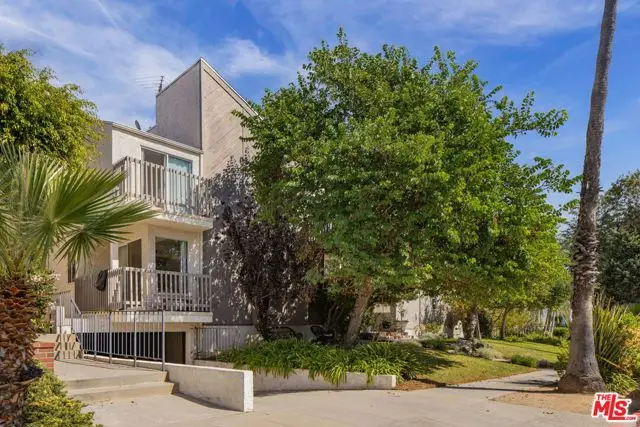 945 21st Street #4, Santa Monica, CA 90403 - #2