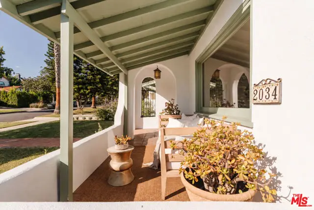 2034 N Berendo Street, Los Angeles, CA 90027 - #2