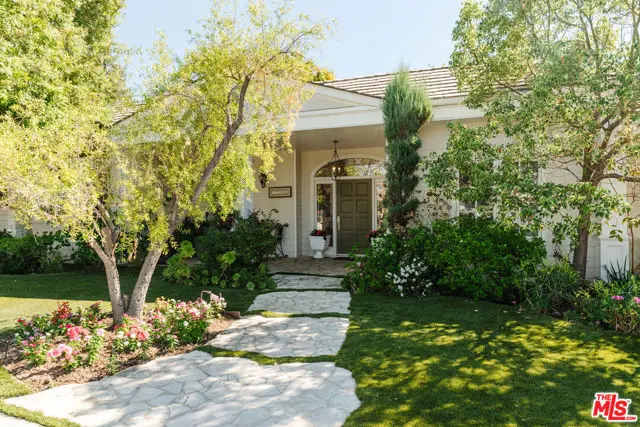 17340 Cumpston Street, Encino, CA 91316 - #2