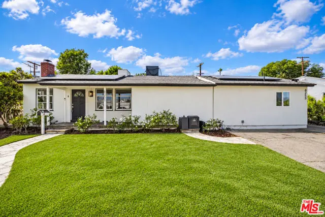 6251 Alcove Avenue, North Hollywood, CA 91606 - #2