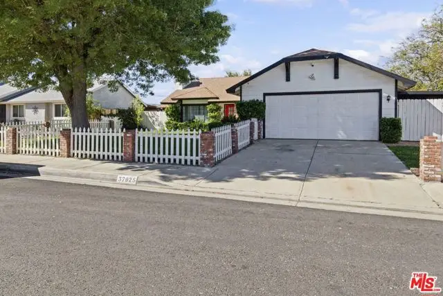 37925 Maureen Street, Palmdale, CA 93550 - #2