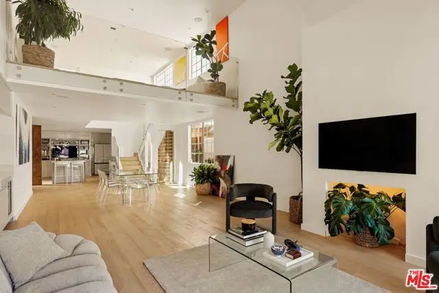 1129 Larrabee Street #7, West Hollywood, CA 90069 - #2