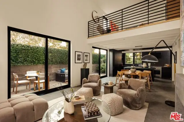 917 Hilldale Avenue, West Hollywood, CA 90069 - #2