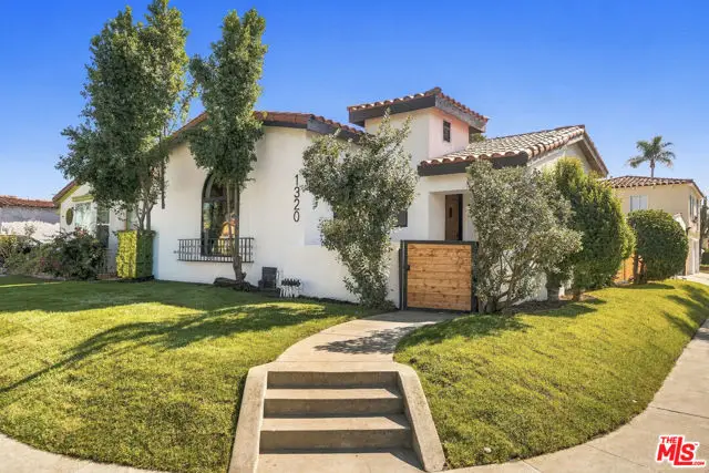 1320 W 80th Street, Los Angeles, CA 90044 - #3