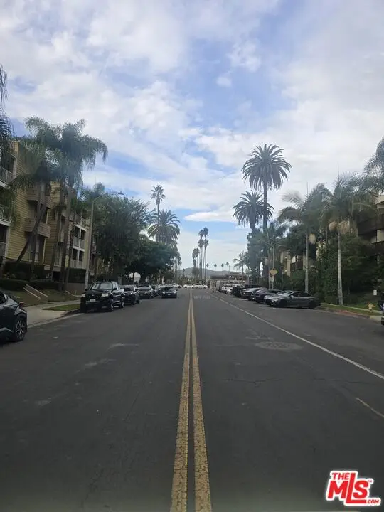 320 S Ardmore Avenue #216, Los Angeles, CA 90020