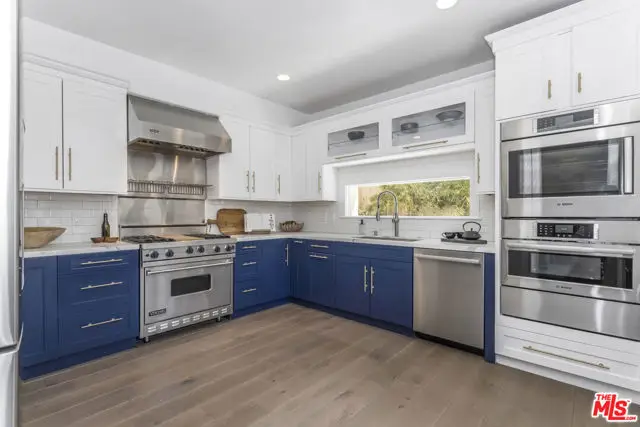 2201 Beech Knoll Road, Los Angeles, CA 90046 - #2