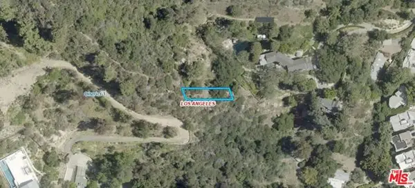 2334 N Dellwood Lane, Los Angeles, CA 90077