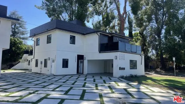 22960 Ostronic Drive, Woodland Hills, CA 91367 - #3