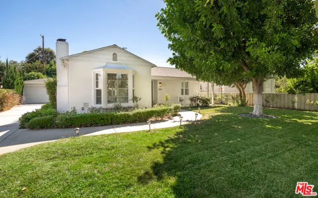 11752 Hartsook Street, Valley Village, CA 91607 - #3