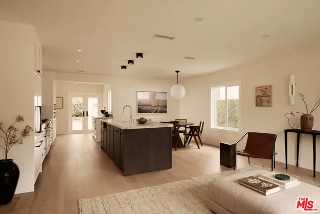 2405 33rd Street, Santa Monica, CA 90405 - #2