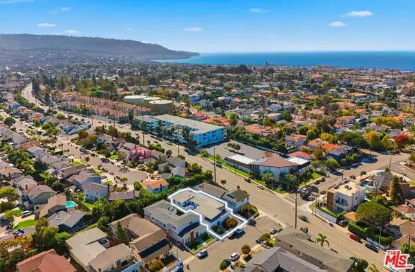 1102 Opal Street, Redondo Beach, CA 90277
