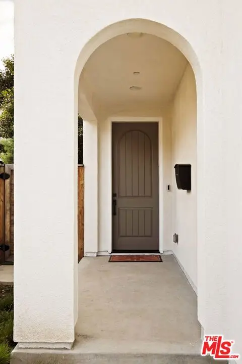 1426 S Sierra Bonita Avenue, Los Angeles, CA 90019 - #2