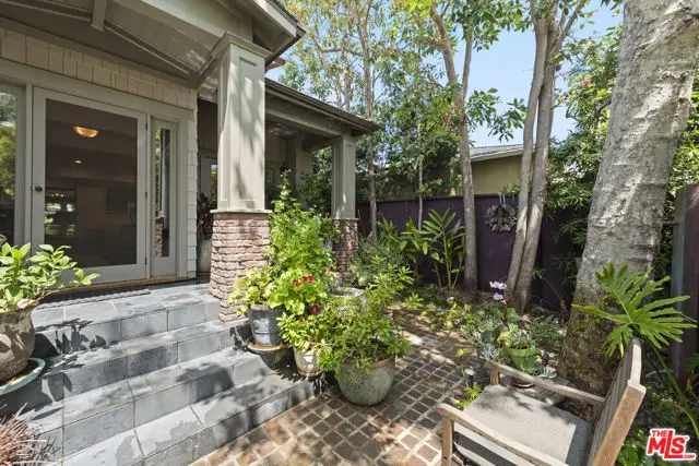 11415 Albata Street, Los Angeles, CA 90049 - #2