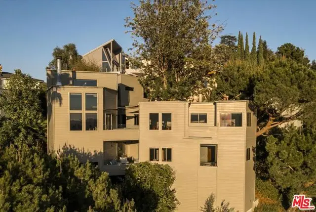 5677 Spreading Oak Drive, Los Angeles, CA 90068 - #2