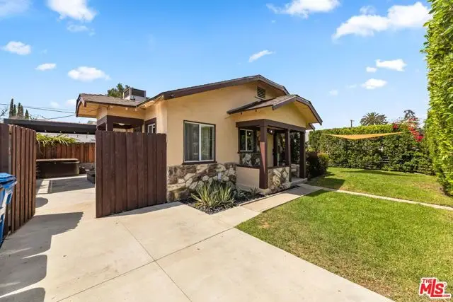 11202 Emelita Street, North Hollywood, CA 91601 - #2