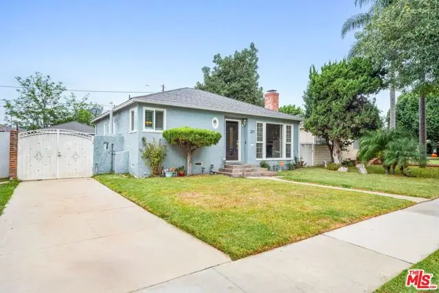 227 W Fuego Street, Long Beach, CA 90805 - #3