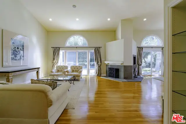 2250 Betty Lane, Beverly Hills, CA 90210 - Image #3